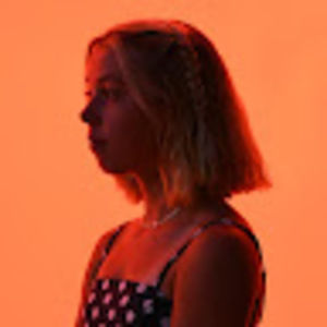 Meet your Posher, Izzy